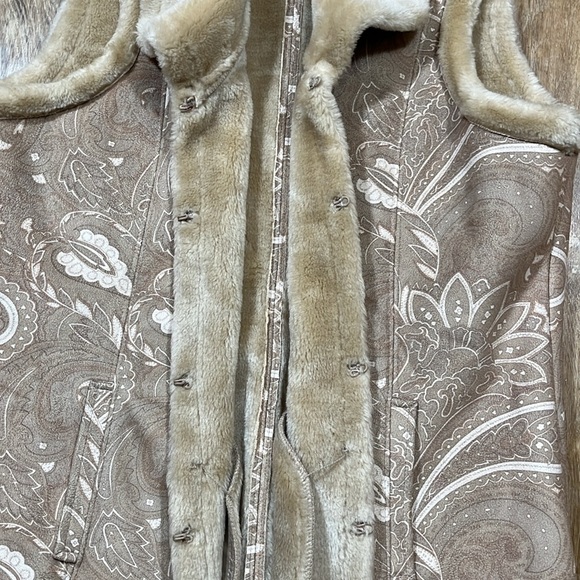Coldwater Creek EUC Faux Fur & Suede Sleeveless Vest Tan Cream Women's Medium M - Picture 6 of 12